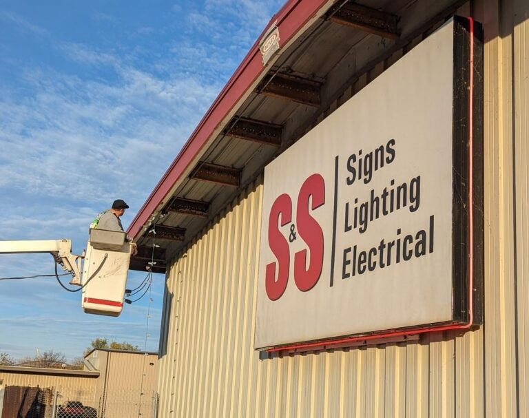 Efficient and Reliable Signage Solutions in Peoria, IL