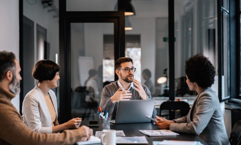 A Simple Business Guide To Smoothly Transition Your Management Team